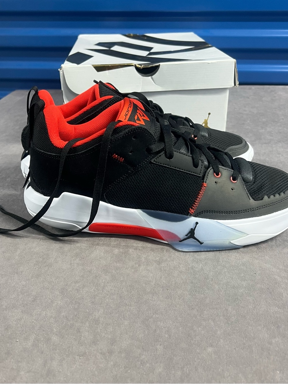 Jordan Men's Black and Red Low-Top Basketball Sneakers - Picture 2 of 7